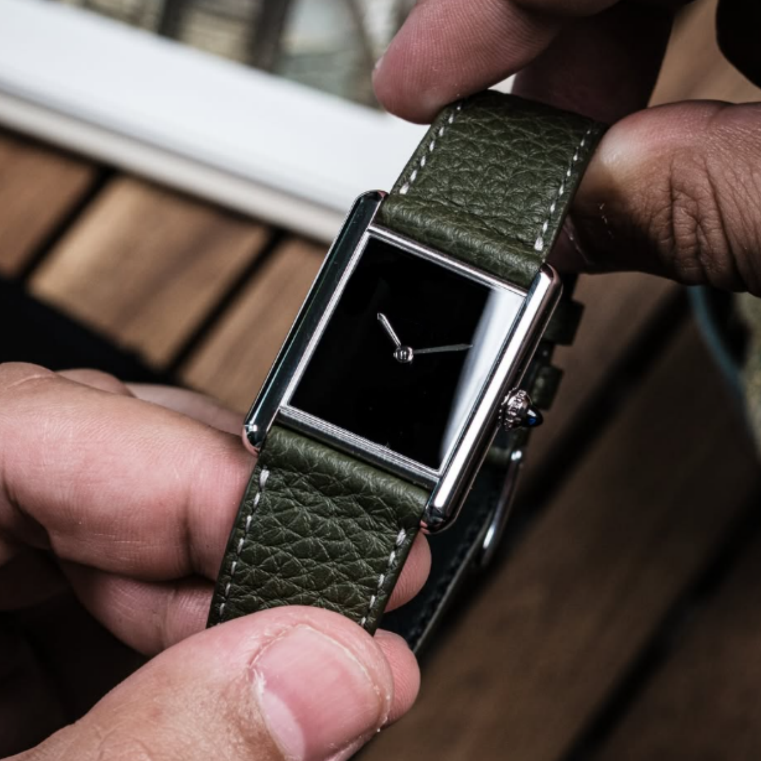 CILOA Black Square Tank Watch  - Luxury Watch All Black บทวิจารณ์และราคา