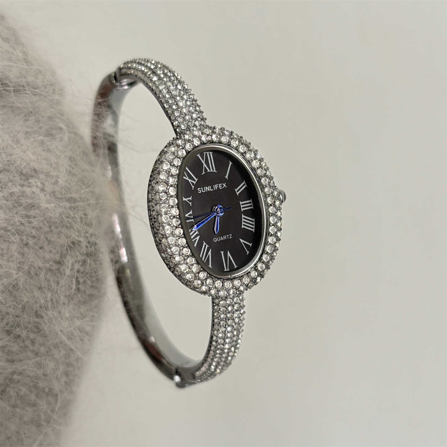 Round fashion temperament mini - Luxury Watch Quartz บทวิจารณ์และราคา