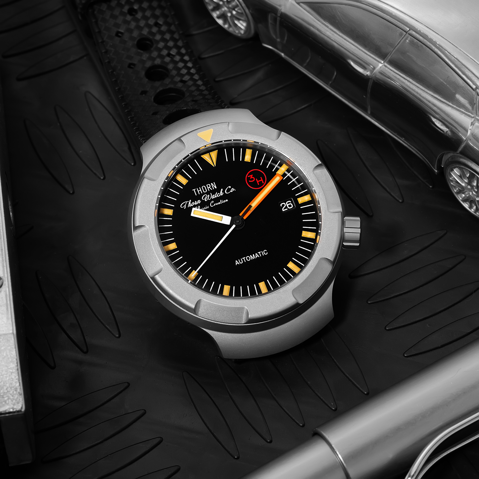 THORN T011 Titanium Watch PT50 - Titanium Sport Watch บทวิจารณ์และราคา