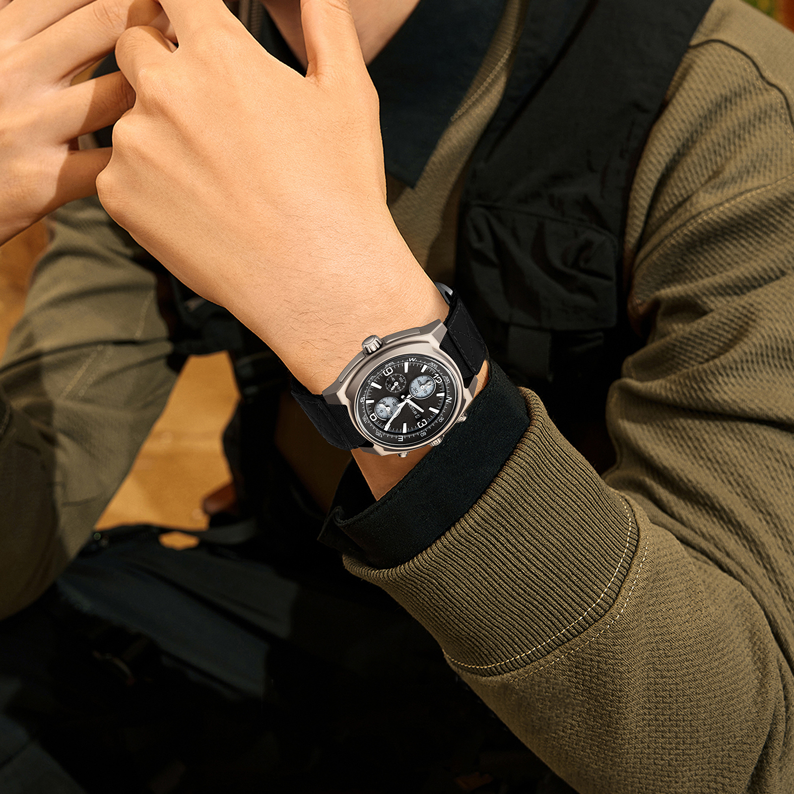 Hestur Titanium Quartz Men's W - Titanium Sport Watch บทวิจารณ์และราคา