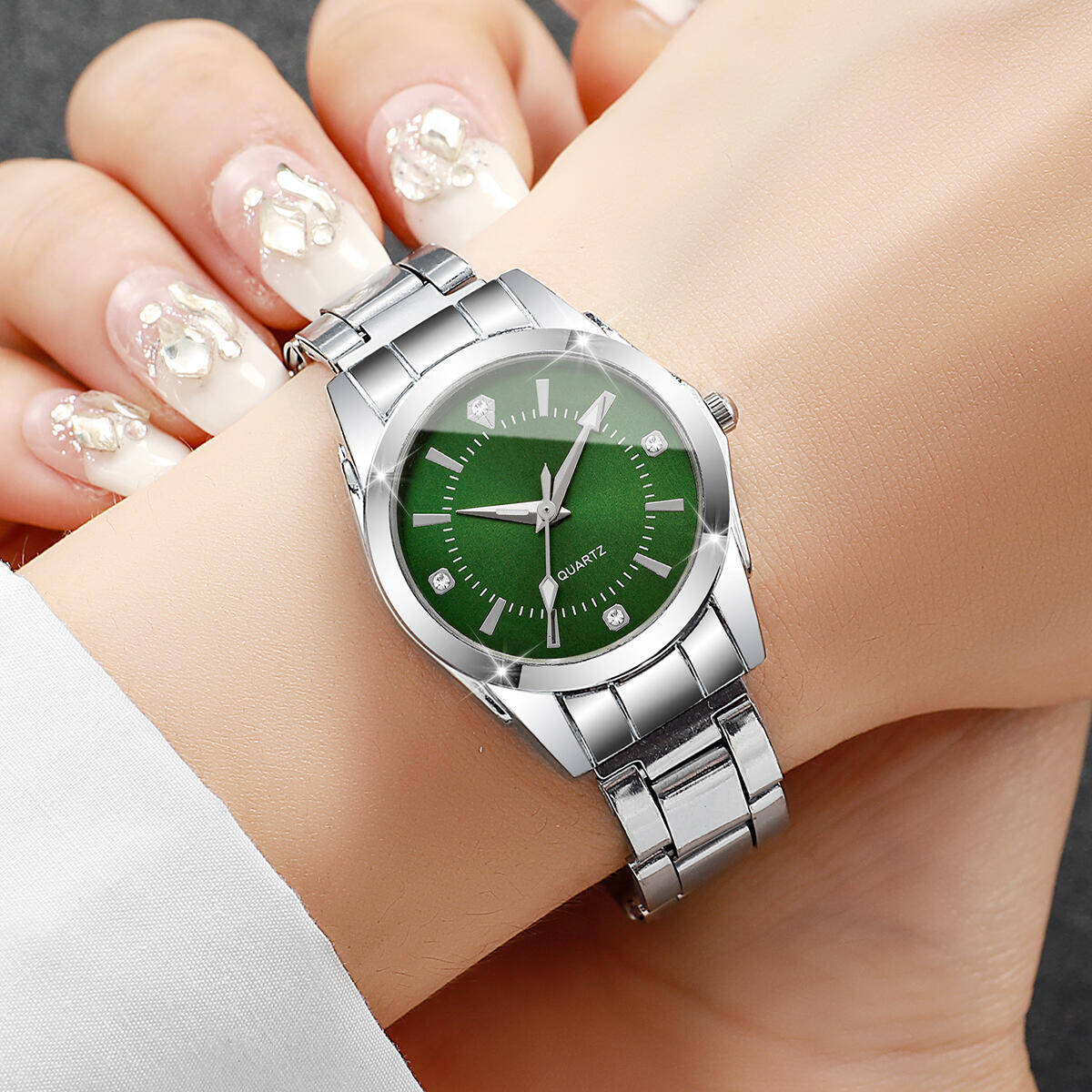 Luxury Rhinestone Women Watche - Luxury Watch Organizer บทวิจารณ์และราคา