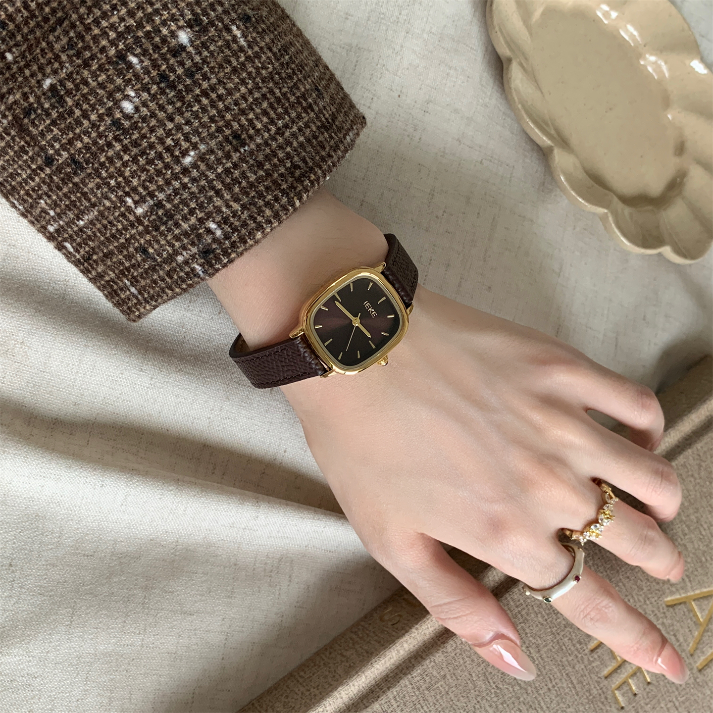 Korean temperament, brown, nic - Luxury Watch Quartz บทวิจารณ์และราคา